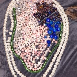 Elegant Pearl and Bead Necklace